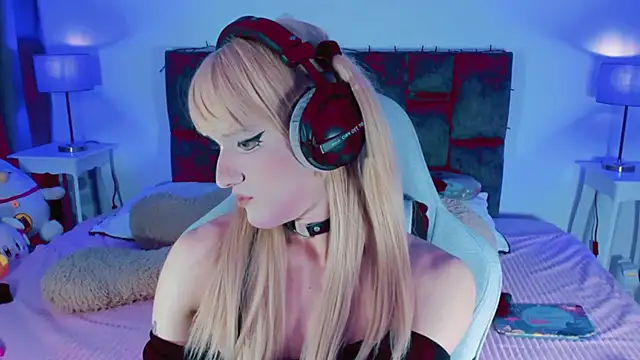 Kirmyy  online show from 09/19/25, 02:13