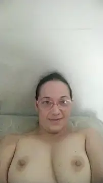 nicolle milf1978 online show from 11/30/25, 01:04