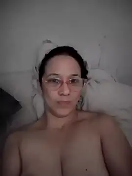 Snapshot of nicolle_milf1978 chatting on 05/23/26, 09:57 nicolle milf1978 online show from 05/23/26, 09:57