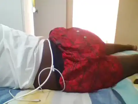 Snapshot of seductivescamp chatting on 01/26/25, 01:36 seductivescamp online show from 01/26/25, 01:36