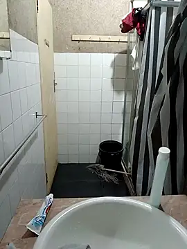 Snapshot of seductivescamp chatting on 10/10/25, 08:52 seductivescamp online show from 10/10/25, 08:52