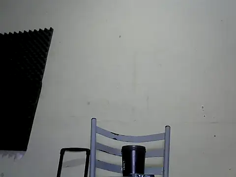 Snapshot of luanadoprive chatting on 10/29/25, 07:04 luanadoprive online show from 10/29/25, 07:04