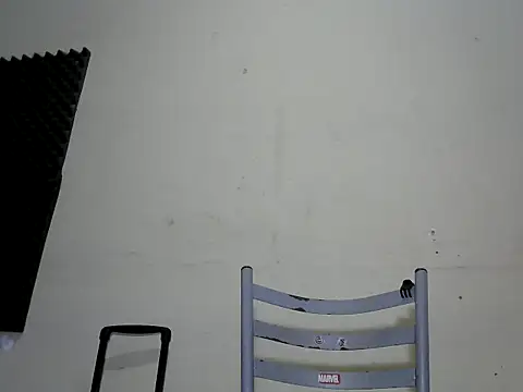 Snapshot of luanadoprive chatting on 03/20/26, 06:46 luanadoprive online show from 03/20/26, 06:46