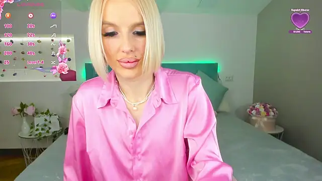 Lana kitty   online show from 03/22/25, 09:21