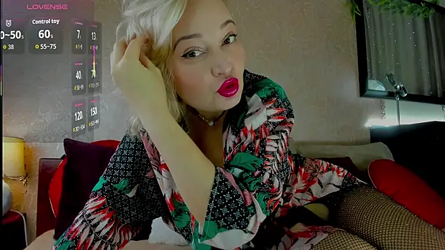 Milena candyy online show from 01/12/26, 12:16