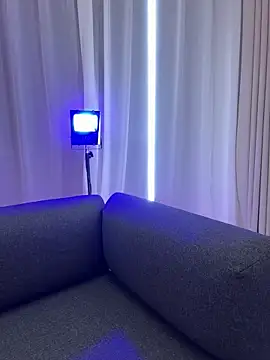 Snapshot of Selenaaaaa- chatting on 03/22/25, 03:53 Selenaaaaa- online show from 03/22/25, 03:53