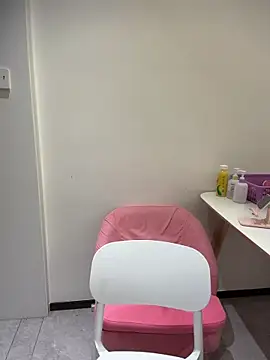 Selenaaaaa- online show from 03/01/26, 06:37