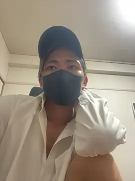 Snapshot of Manato_jp_1215 chatting on 05/23/26, 02:10 Manato jp 1215 online show from 05/23/26, 02:10