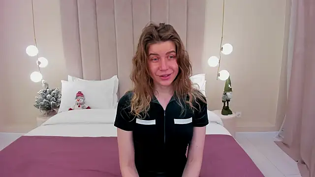 VikkiStorm online show from 01/07/25, 03:35