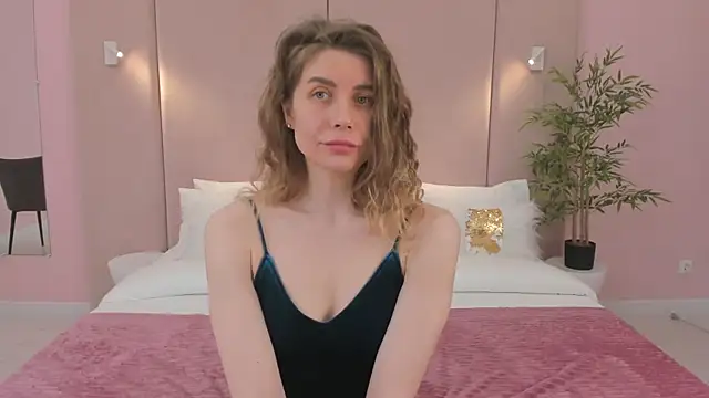 VikkiStorm online show from 01/17/25, 06:15