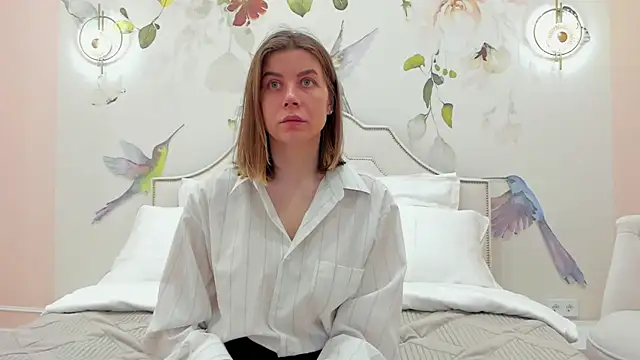 VikkiStorm online show from 01/24/25, 03:11