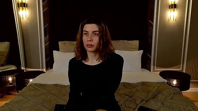 VikkiStorm online show from 03/19/25, 06:14