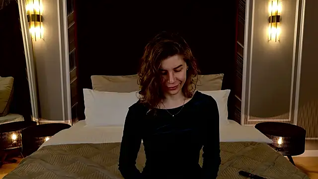 VikkiStorm online show from 03/21/25, 03:12