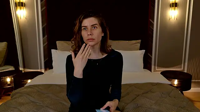 VikkiStorm online show from 03/21/25, 06:16