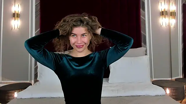 VikkiStorm online show from 11/29/25, 03:09