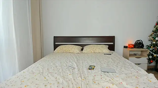 Xloe Queen online show from 01/12/26, 09:47