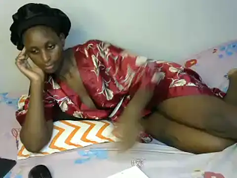 Snapshot of Hotnessy chatting on 12/31/24, 02:58 Hotnessy online show from 12/31/24, 02:58