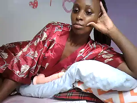 Snapshot of Hotnessy chatting on 01/16/25, 04:18 Hotnessy online show from 01/16/25, 04:18