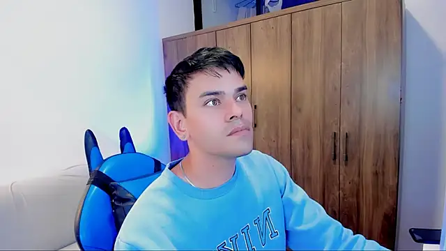 Snapshot of joe_jhon chatting on 02/22/25, 12:40 joe jhon online show from 02/22/25, 12:40