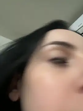 Snapshot of Morguisssz chatting on 04/03/26, 12:41 Morguisssz online show from 04/03/26, 12:41