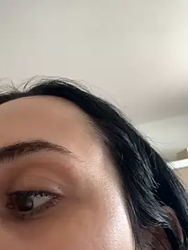 Snapshot of Morguisssz chatting on 04/03/26, 03:54 Morguisssz online show from 04/03/26, 03:54