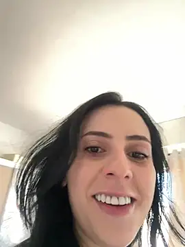 Snapshot of Morguisssz chatting on 04/05/26, 02:25 Morguisssz online show from 04/05/26, 02:25