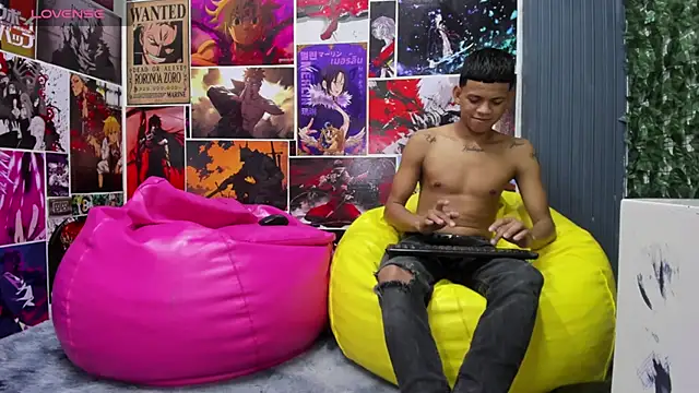 Snapshot of Jeffry_wolvess chatting on 02/05/25, 03:34 Jeffry wolvess online show from 02/05/25, 03:34