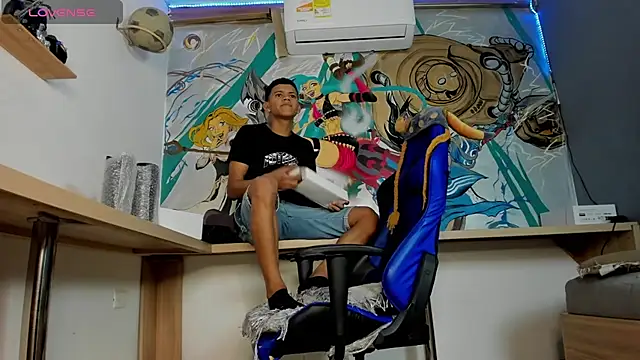 Snapshot of Jeffry_wolvess chatting on 02/14/25, 12:36 Jeffry wolvess online show from 02/14/25, 12:36