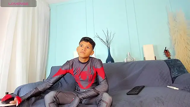 Snapshot of Jeffry_wolvess chatting on 03/06/25, 01:03 Jeffry wolvess online show from 03/06/25, 01:03