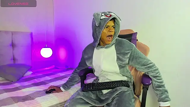 Snapshot of Jeffry_wolvess chatting on 03/19/25, 03:41 Jeffry wolvess online show from 03/19/25, 03:41