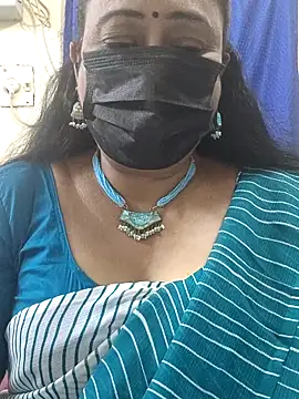 Snapshot of rekha_naier chatting on 05/14/26, 05:53 rekha naier online show from 05/14/26, 05:53