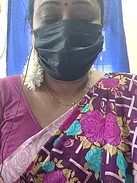 Snapshot of rekha_naier chatting on 07/05/26, 05:03 rekha naier online show from 07/05/26, 05:03