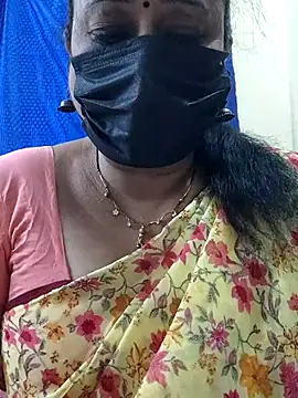 Snapshot of rekha_naier chatting on 07/06/26, 01:19 rekha naier online show from 07/06/26, 01:19
