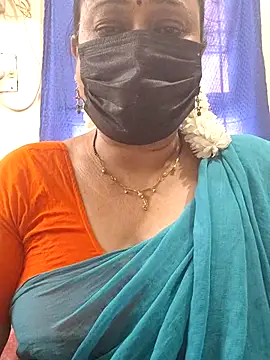 Snapshot of rekha_naier chatting on 07/15/26, 04:18 rekha naier online show from 07/15/26, 04:18