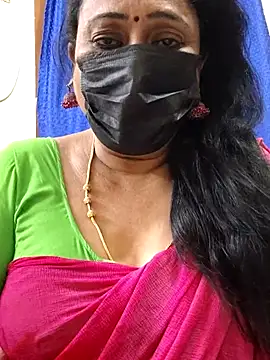 Snapshot of rekha_naier chatting on 07/21/26, 05:04 rekha naier online show from 07/21/26, 05:04