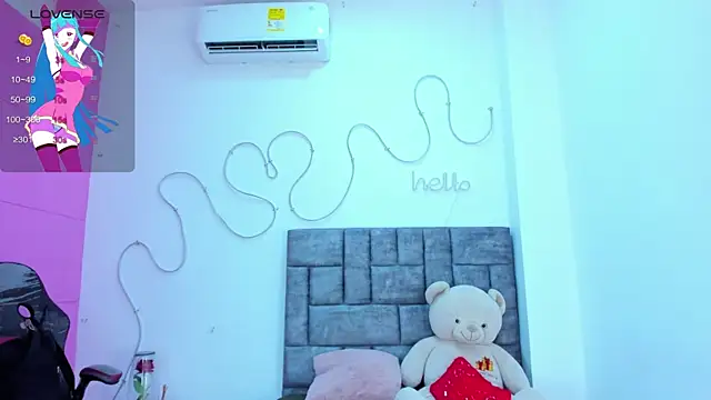 jisoo   online show from 11/12/25, 12:49