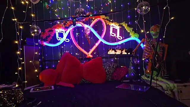 anonymouszN online show from 02/11/26, 08:36