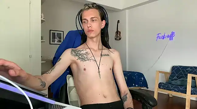 Snapshot of Den_BlueXx chatting on 12/26/24, 02:27 Den BlueXx online show from 12/26/24, 02:27