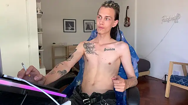 Snapshot of Den_BlueXx chatting on 01/14/25, 04:08 Den BlueXx online show from 01/14/25, 04:08