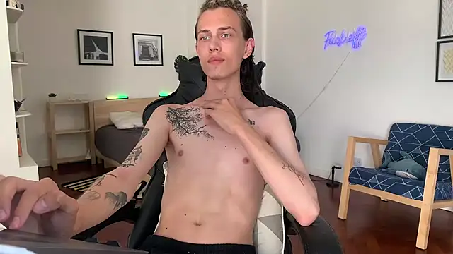 Snapshot of Den_BlueXx chatting on 01/15/25, 11:00 Den BlueXx online show from 01/15/25, 11:00