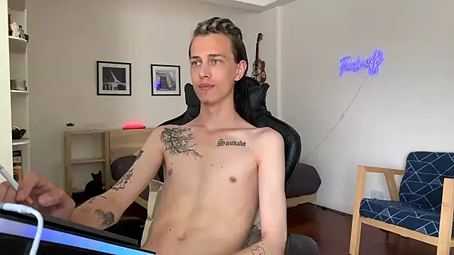 Snapshot of Den_BlueXx chatting on 01/17/25, 02:18 Den BlueXx online show from 01/17/25, 02:18