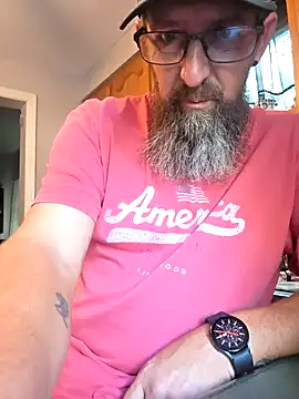 Snapshot of Huskers2020 chatting on 10/12/25, 03:22 Huskers2020 online show from 10/12/25, 03:22