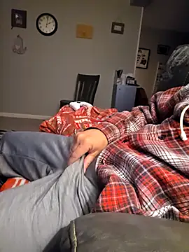 Snapshot of Huskers2020 chatting on 11/09/25, 08:01 Huskers2020 online show from 11/09/25, 08:01