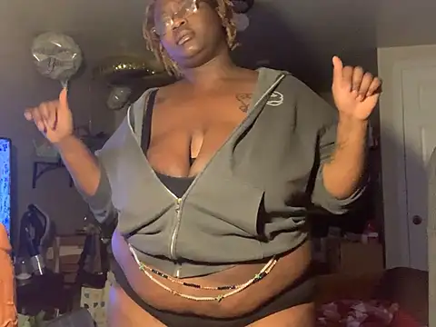 Snapshot of BigKittyRaven chatting on 02/26/25, 04:58 BigKittyRaven online show from 02/26/25, 04:58