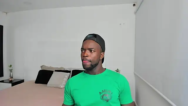 Dylan Taylor online show from 02/28/25, 03:48