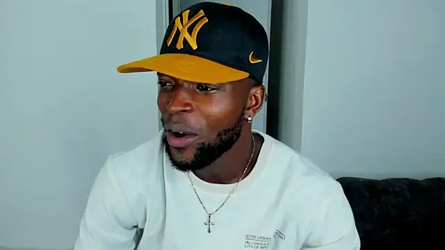 Dylan Taylor online show from 10/01/25, 03:56