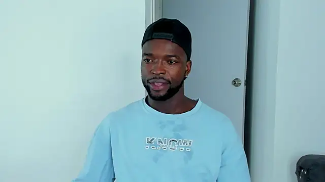 Dylan Taylor online show from 10/30/25, 04:36