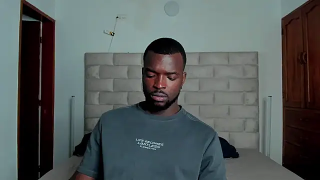 Dylan Taylor online show from 12/05/25, 12:25