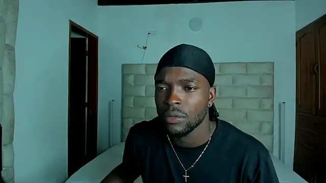 Dylan Taylor online show from 02/12/26, 03:23