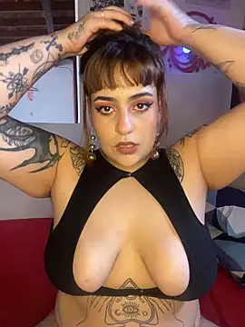 Snapshot of name_less_lulu chatting on 02/19/26, 10:06 name less lulu online show from 02/19/26, 10:06